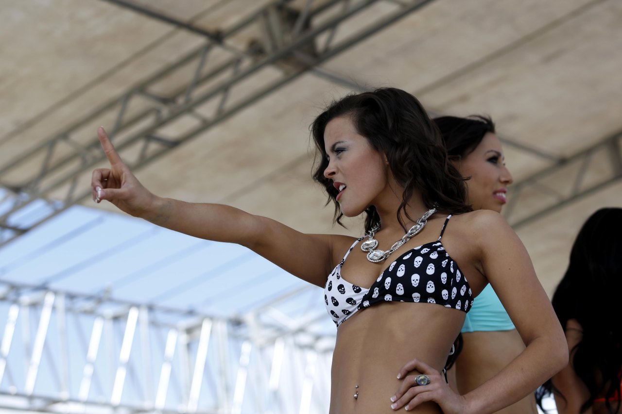 Bikini Contest - 12 Ore di Sebring 2014