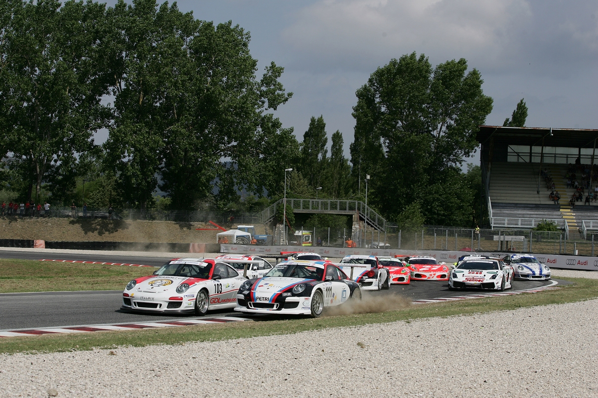 Campionato Italiano Gran Turismo Magione - 2011