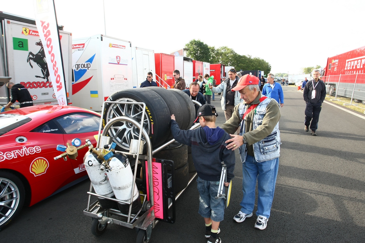 Ferrari Challenge Europe - Le Mans - 2011 - Galleria 2