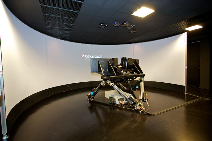 Maldonado inaugura l’Advanced Vehicle Science Centre e il simulatore Bhai Tech