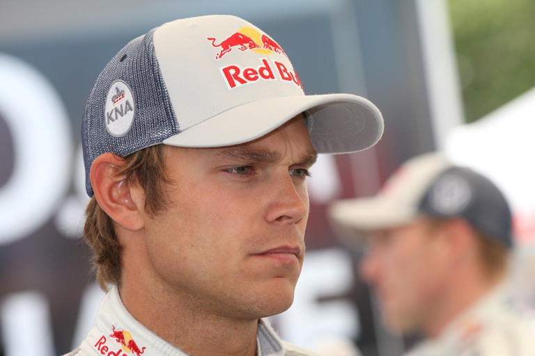 WRC – Mikkelsen multato per un taglio di curva
