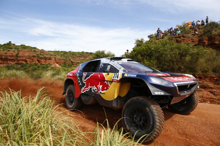 Dakar 2016 – Loeb firma anche la terza tappa
