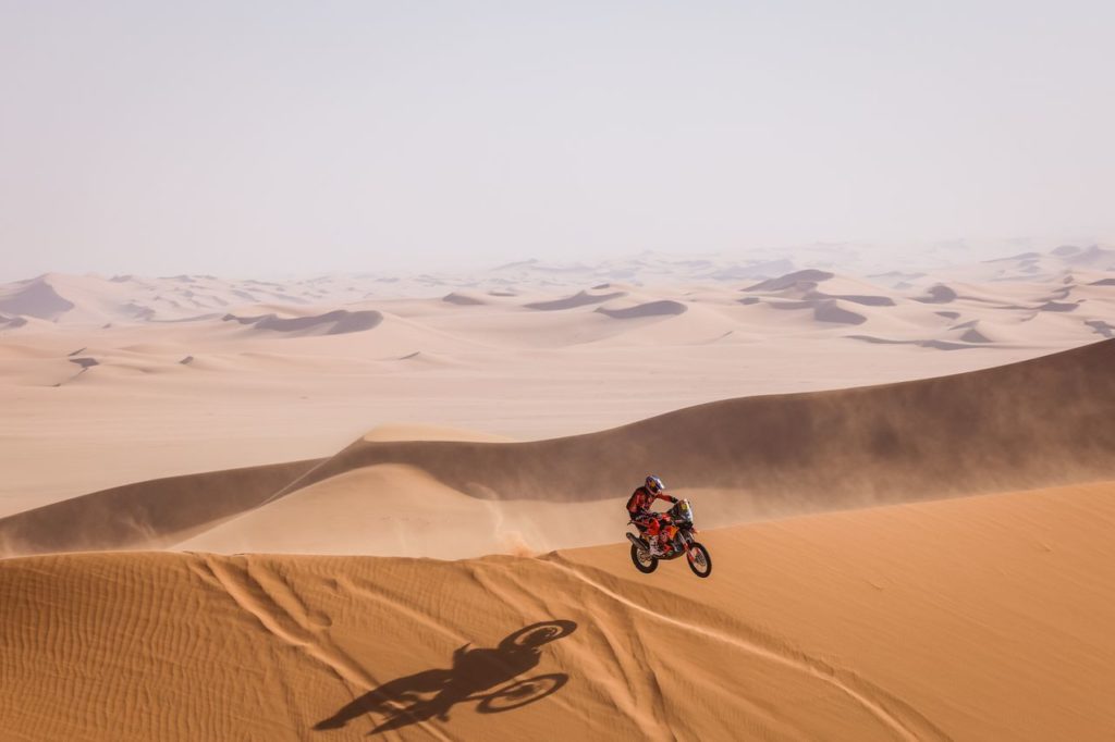 Dakar | Tappa 6 Moto: Barreda e Price, duello infinito. Vince il pilota Honda, ma il KTM è nuovo leader
