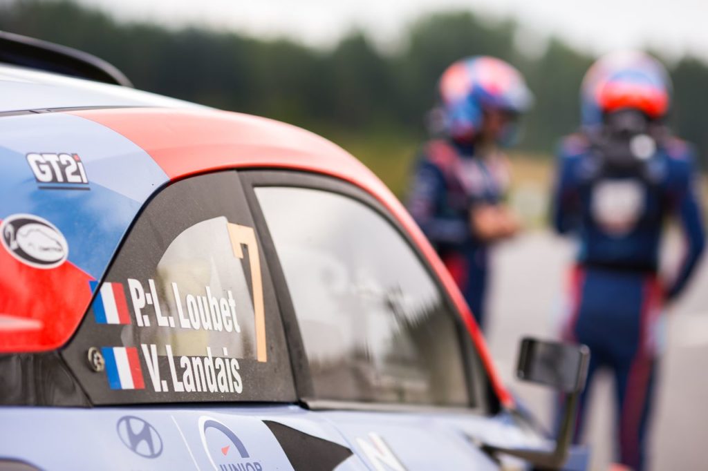WRC | Loubet cambia copilota separandosi da Landais, che dichiara: “Troppa pressione, doveva cadere una testa”