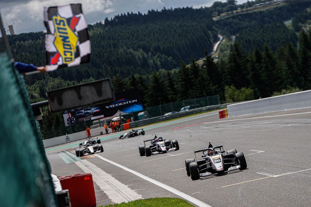 Formula Regional by Alpine | Belov e Saucy si dividono le vittorie di Spa-Francorchamps