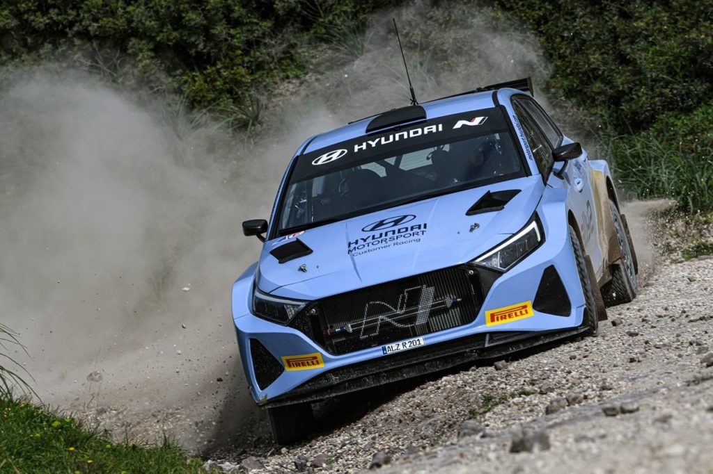 WRC | Il debutto della Hyundai i20 N Rally2 ad Ypres: “Ma saremo umili, non aspettiamoci subito il risultato”