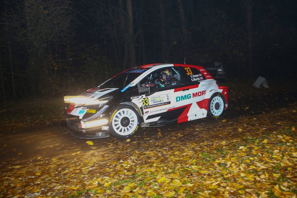 WRC | ACI Rally Monza 2021: la prima giornata vede in testa Evans, ma il duello con Ogier continua