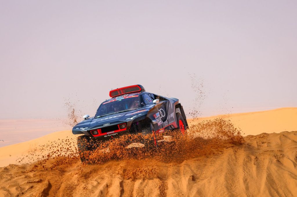Dakar | Tappa 10 Auto: prima vittoria per Peterhansel su Audi. Al-Attiyah stabile in testa alla classifica generale
