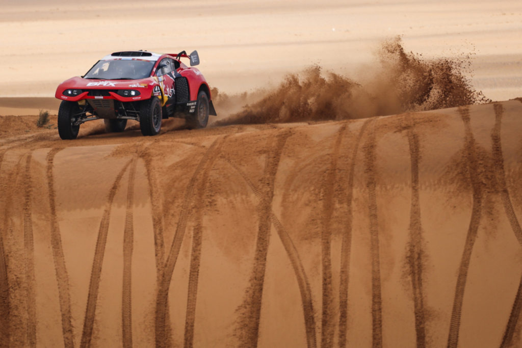 Dakar | Tappa 7 Auto: torna alla vittoria Loeb e si riprende il secondo posto in classifica