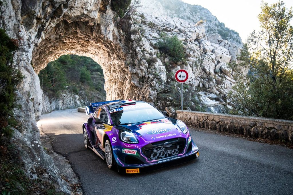 WRC | Rallye Monte Carlo 2022, prima mattinata: Loeb vince il duello con Ogier ed è in testa
