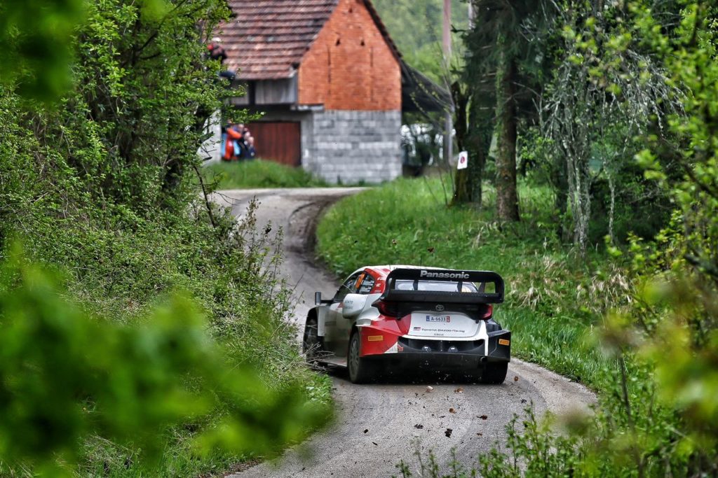 WRC | Rally Croazia 2022, altri colpi di scena: si riduce il vantaggio di Rovanpera, in fiamme la i20 di Solberg